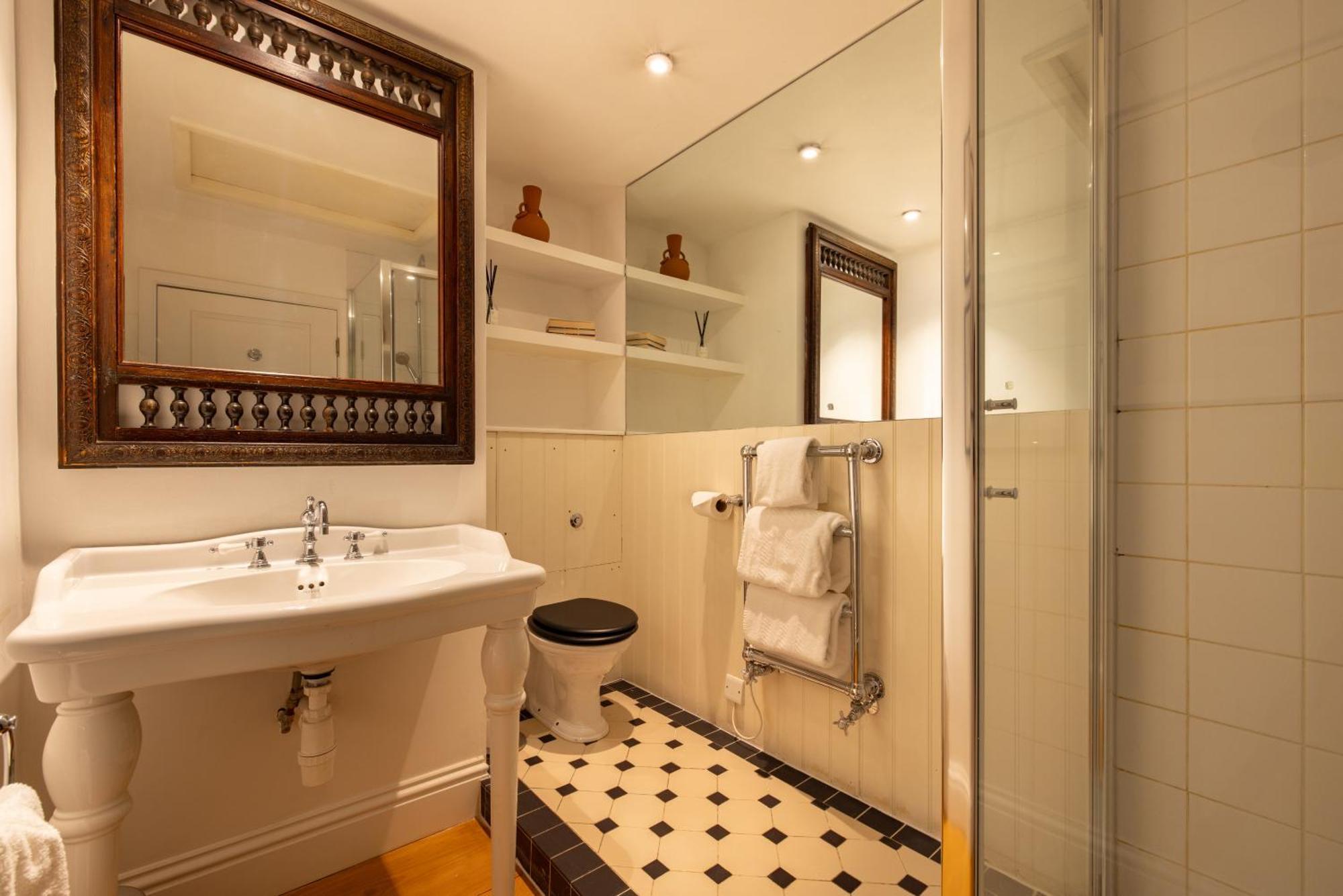 The Philbeach Gardens Place - Lovely 5Bdr Flat With Terrace London Exterior photo